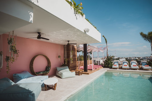 CALIXTA HOTEL