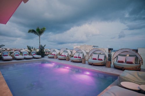 CALIXTA HOTEL