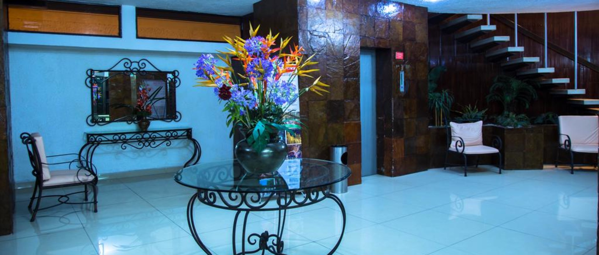 Hotel Ambassador