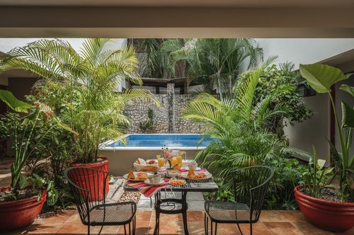 CASA AURA HOTEL