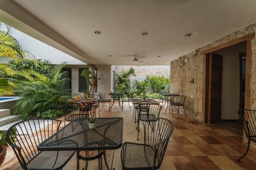 CASA AURA HOTEL