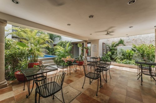 CASA AURA HOTEL