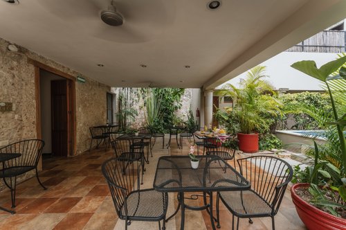 CASA AURA HOTEL