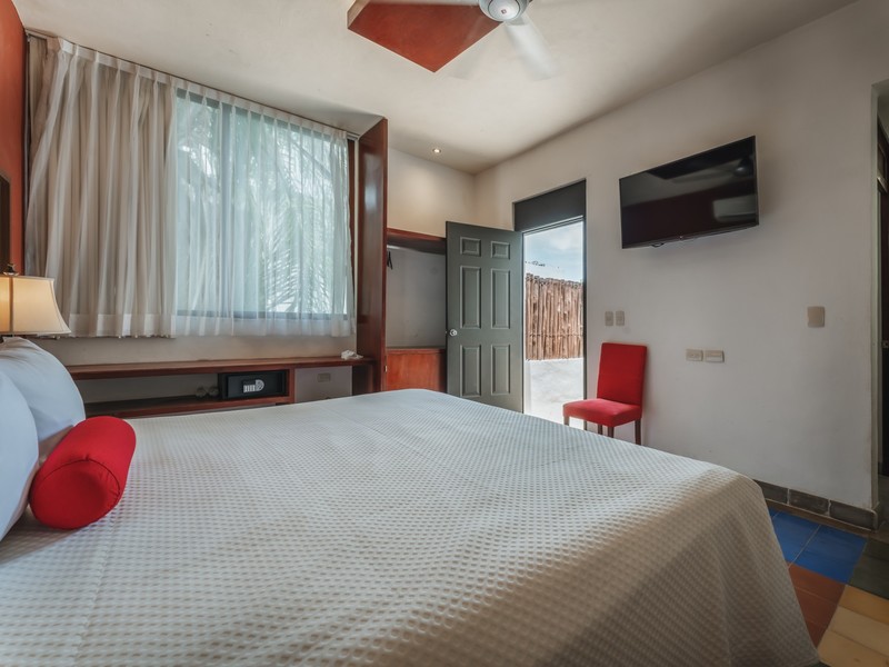 JUNIOR SUITE