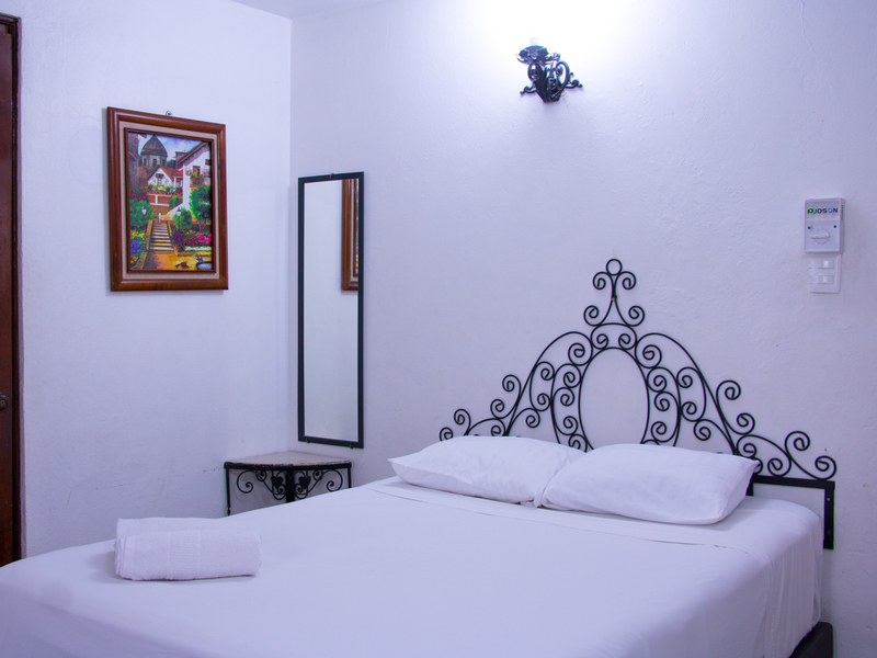 Habitaci&oacute;n sencilla