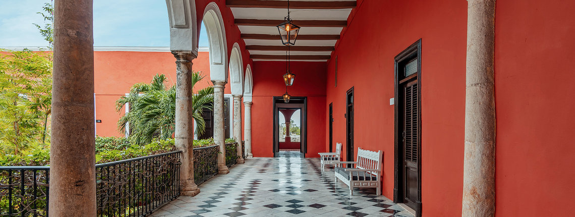 Hotel H.O.