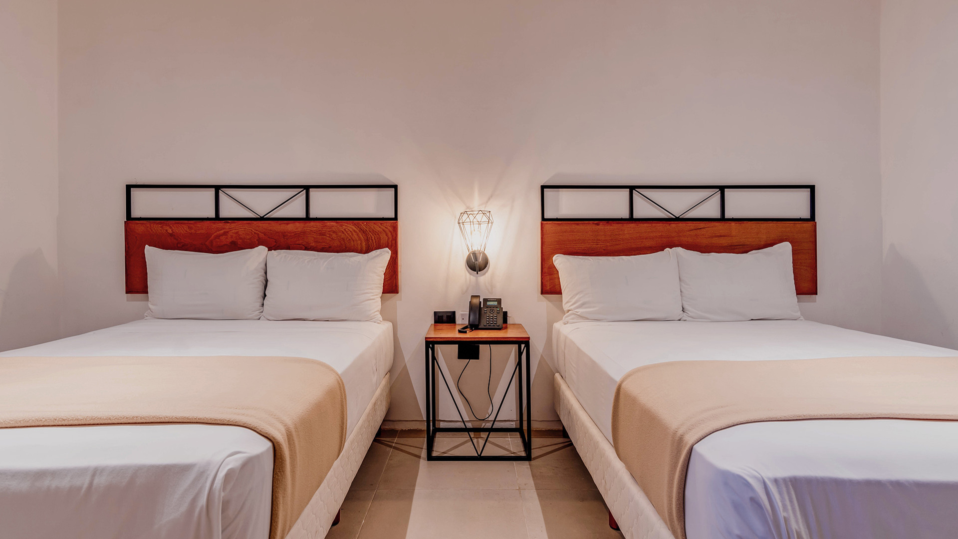 Hotel H.O.