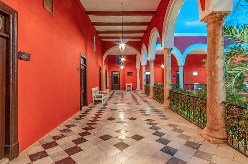 Hotel H.O.