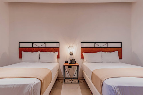 Hotel H.O.