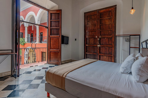 Hotel H.O.