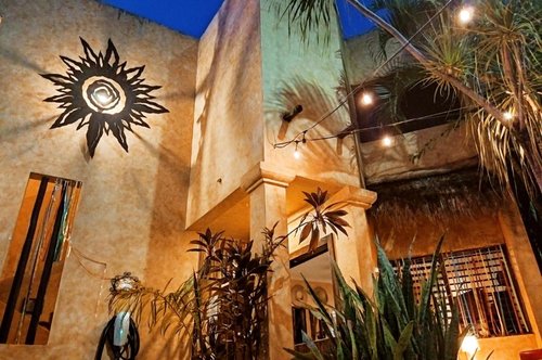 HOTEL BARRIO LATINO