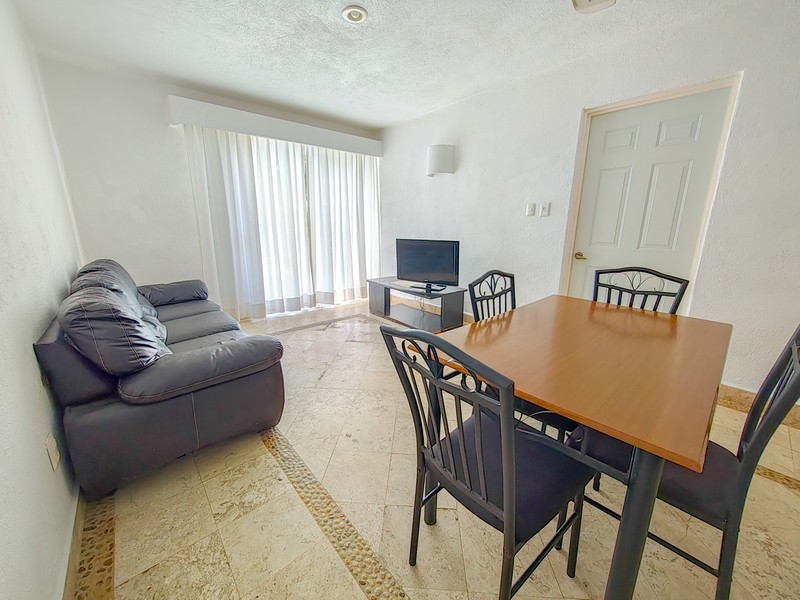 SUITE 2 RECAMARAS, 1 KING SIZE + 2 INDIV. -E