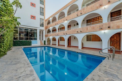 Hotel Maya Yucatán by Cartas a Frida