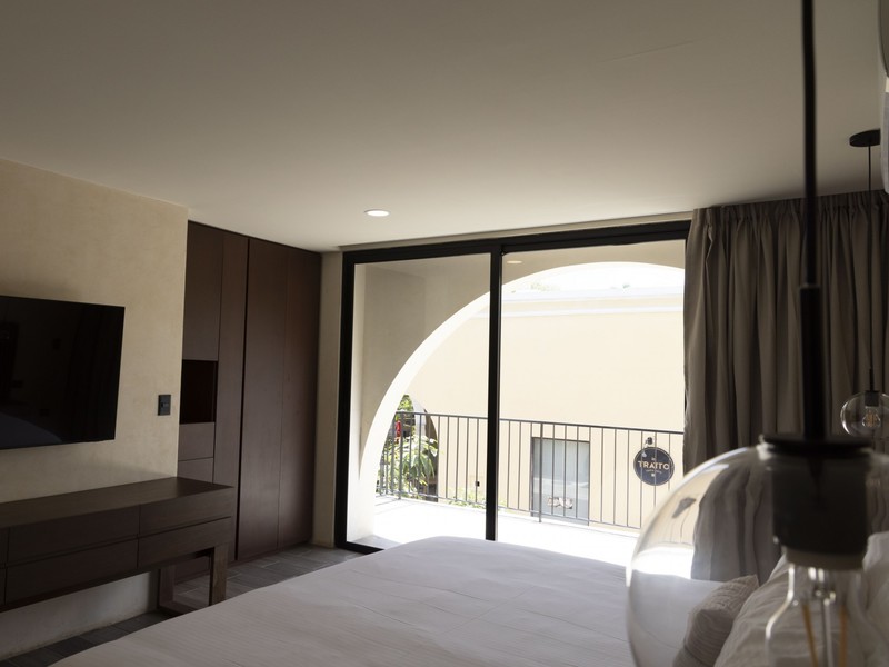 ESTANDAR CON BALCON