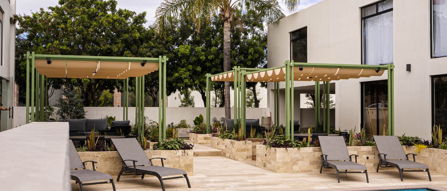 La Posada Hotel & Suites