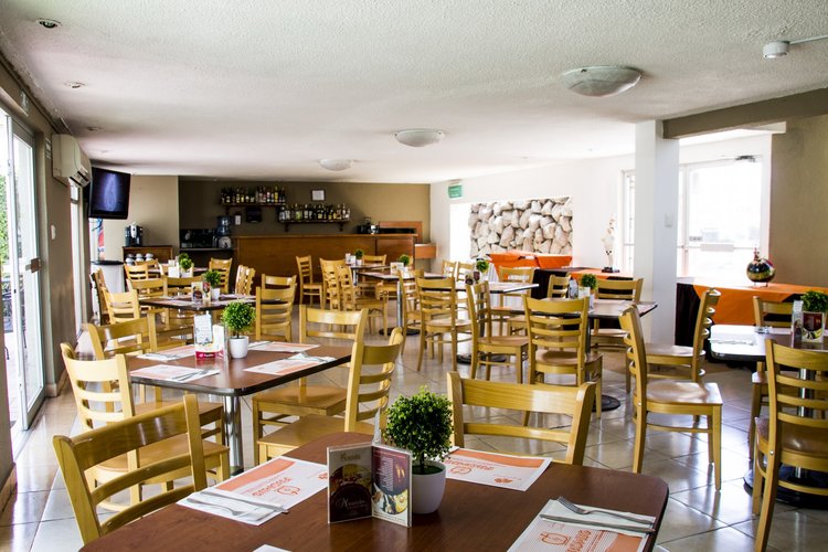 La Posada Hotel y Suites La Posada Hotel y Suites