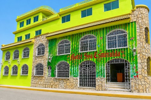 Esmeralda Pueblo Viejo