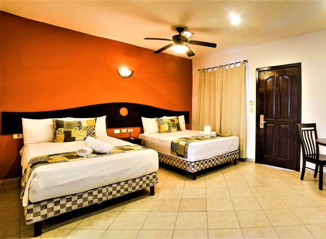 Hotel Colonial Playa del Carmen