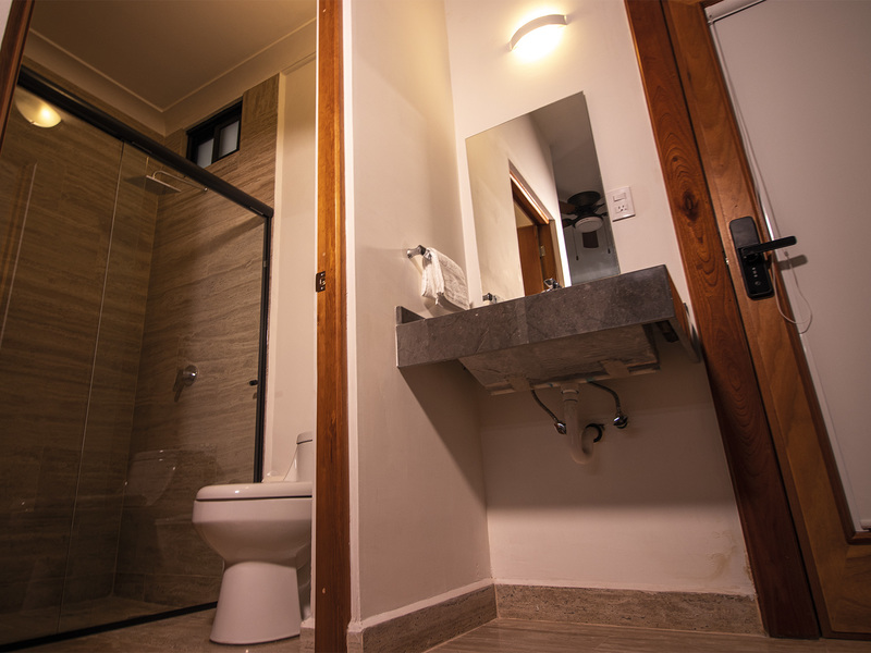 ALCOBA 2 DEL REY DAVID