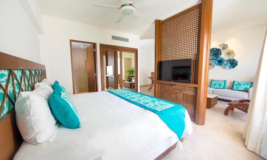 Ambiance Suites Cancún