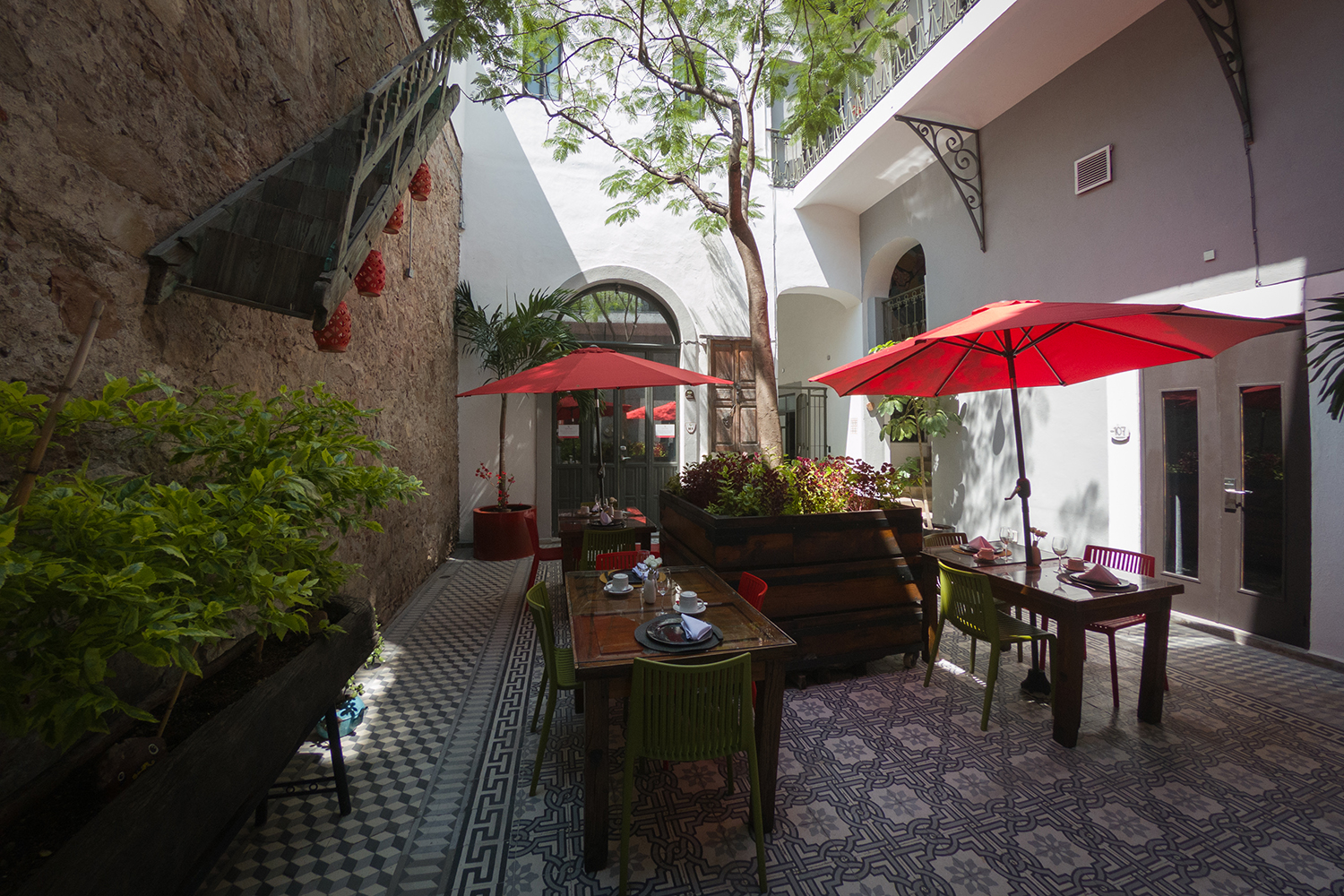 Kuku Ruku Green Boutique House
