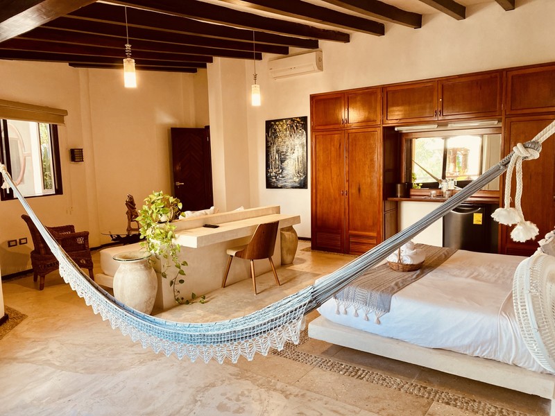 Habitación VIP con vista a la piscina