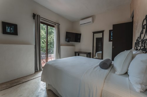 HOTEL CASA JADE
