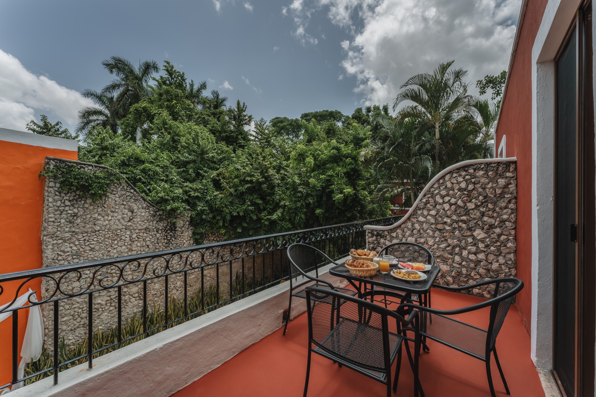 HOTEL CASA JADE