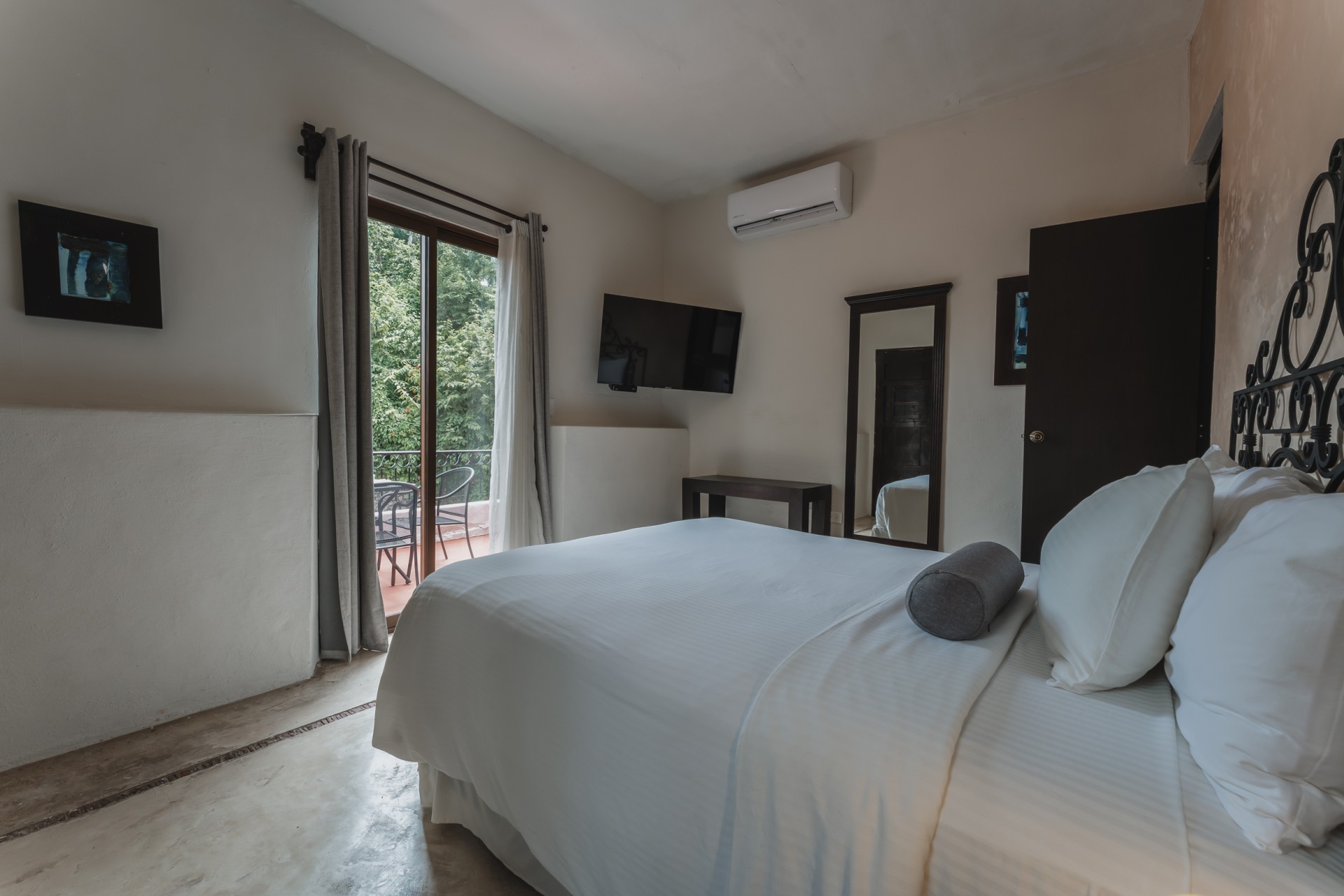 HOTEL CASA JADE