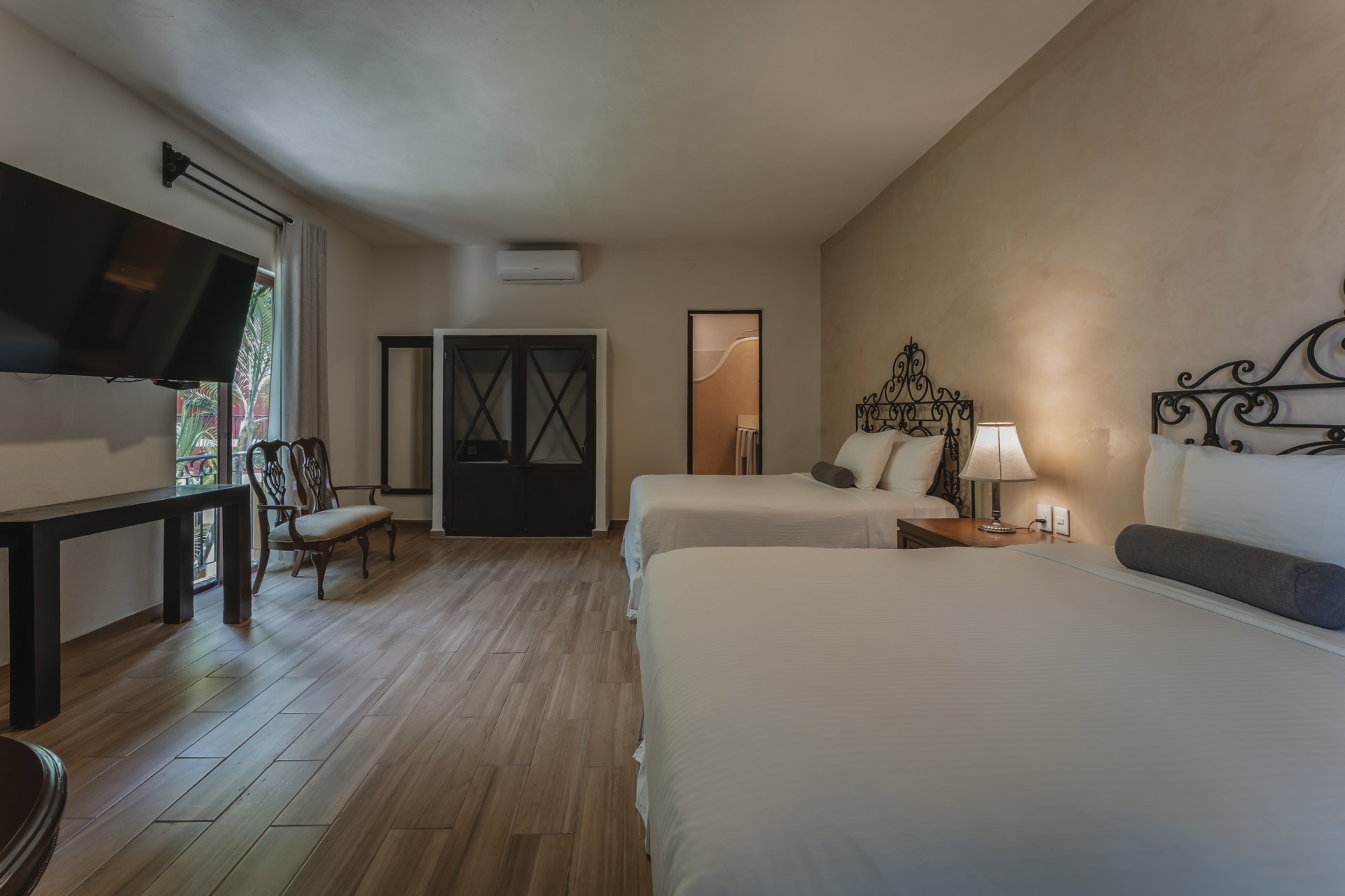 HOTEL CASA JADE