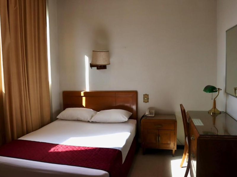 HABITACION JUNIOR ECONOMICA 1 CAMA MATRIMONIA