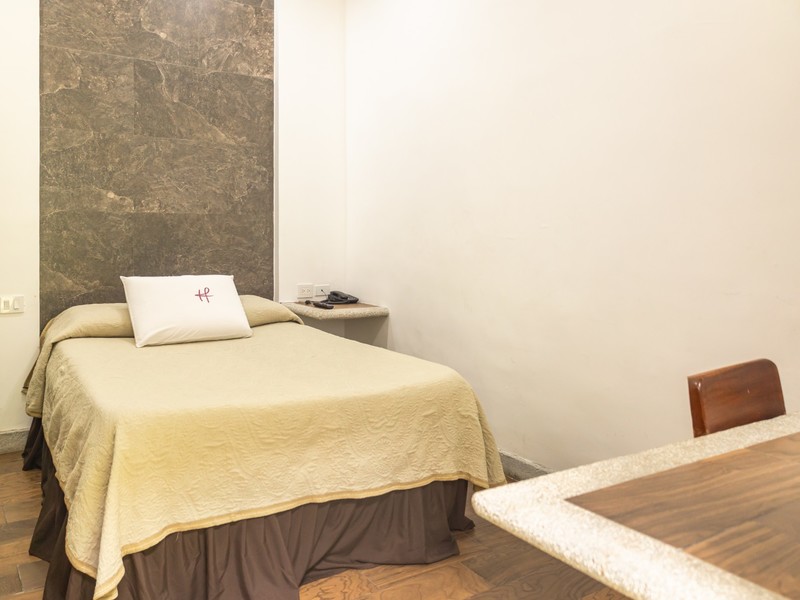 TRADITIONAL 1 FULL BED