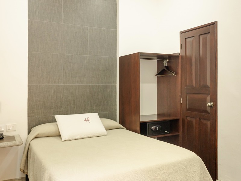 TRADITIONAL 1 FULL BED
