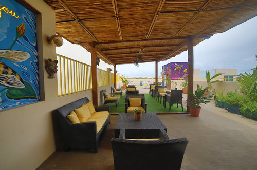 Hotel 12 Bees