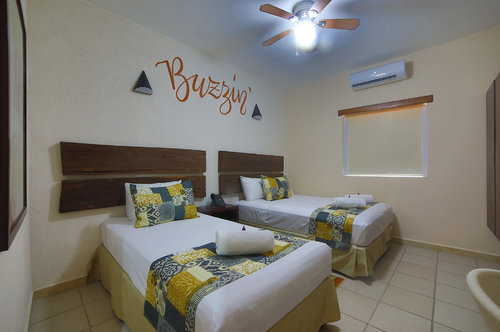 Hotel 12 Bees