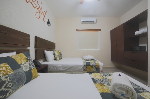 Hotel 12 Bees
