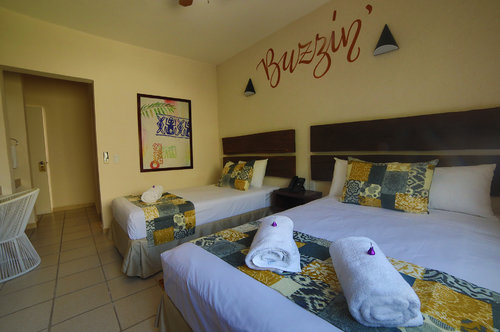 Hotel 12 Bees