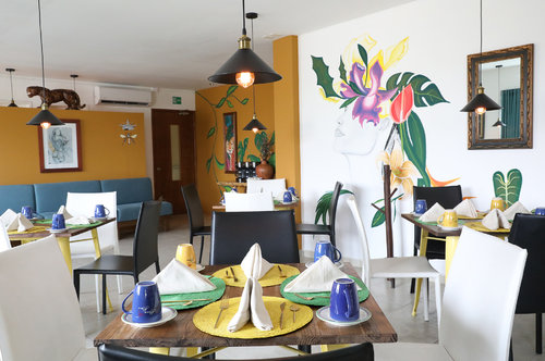 Hotel 12 Bees