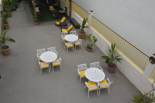 Hotel 12 Bees