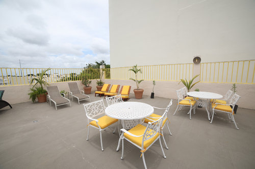 Hotel 12 Bees